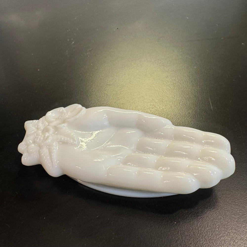 Avon Trinket Dish‎ Women Small White Milk Glass Hand Floral Vintage 1970s Decor